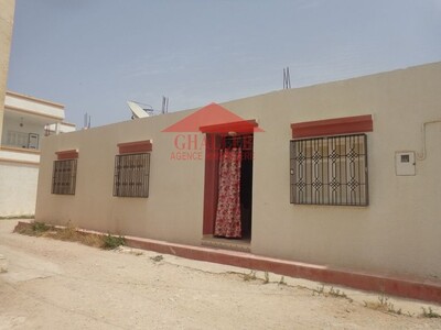 a vendre une belle maison à beni khiar