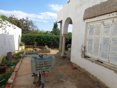 a vendre une maison à bessbasiya de 250m²