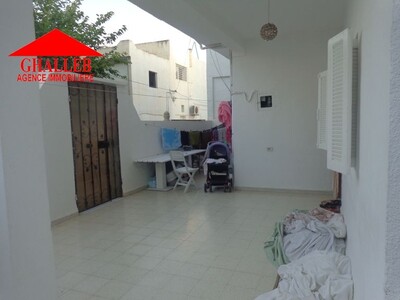 BELLE MAISON SU DEUX NIVEAUX TT