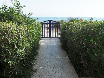Villa pieds dans l'eau in Nabeul