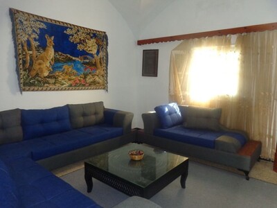 a v une belle maison à birbourgba a vendre