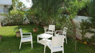 Maison meublée avec terrasse et petit jardin