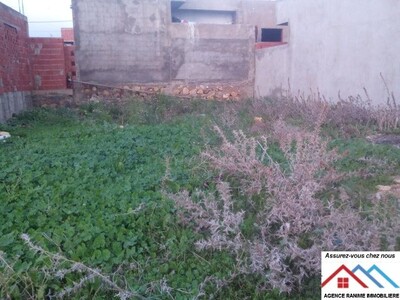 Terrain constructible de 116 direct de la plage