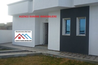 Villa ds 200 neuf a la mer d'el haouaria