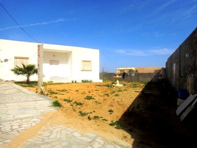 villa spacieuse avec jardin 1000m