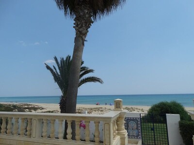 Villa LA PARISIENNE Reference feet in the water