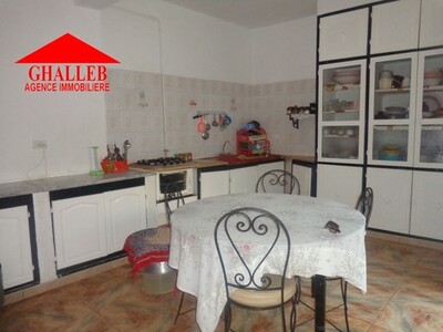 Une belle maison sur deux niveaux a Hammamet sayf