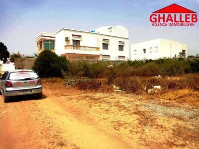 a vendre lot de terrain à proximité du théâtre de Hammamet saif