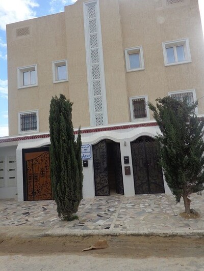 met en vente un bel appartement situé a Hammamet saiif