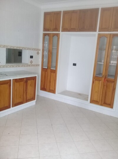 villa s+4 vide zone sindbad