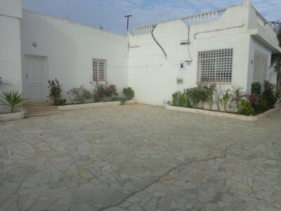 met à votre disposition une belle villa av a Hammamet sayyf