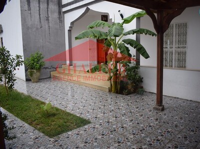 trés belle villa avec jardin à Hammamet y