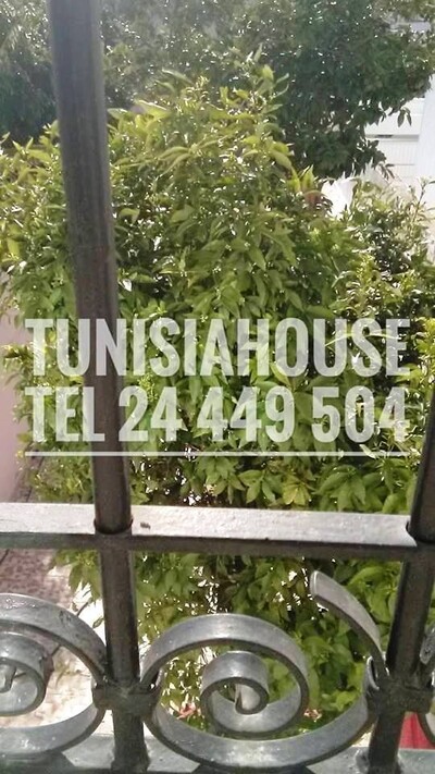 prés de lycée français la marsa