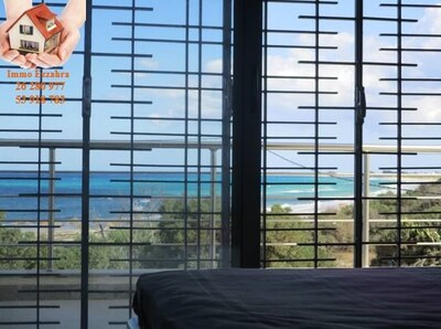 A Louer villa pied dans l'eau avec un grand jardin