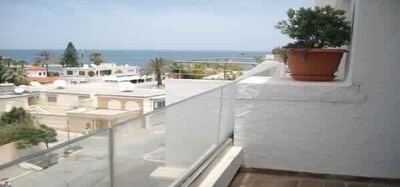 un joli appartement avec une fabuleuse terrasse
