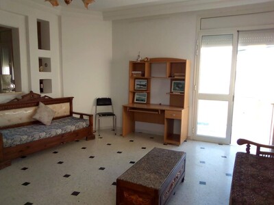 un spacieux appartement meublé à deux pas de la plage