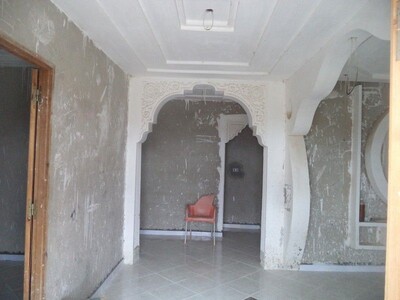 AV une maison a bniwail G