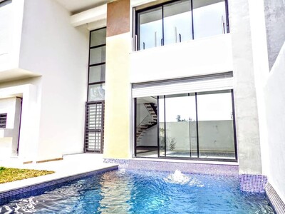 Duplex neuf et moderne à Hammamet