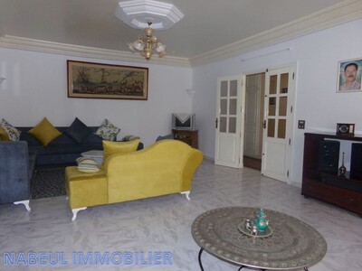 un beau appartement s+3 a nabeul
