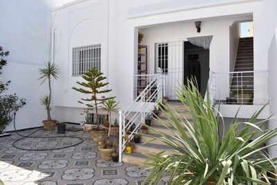 Maison au ville hammamet avec studio