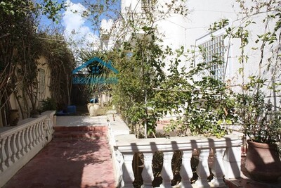 AV villa a hammamet nord avec grand jardin