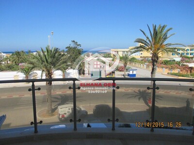 Appartement Ennadhour vue sur mer et pieds dans l'eau