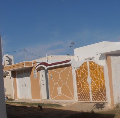 villa + studio à vendre à zawiet sousse