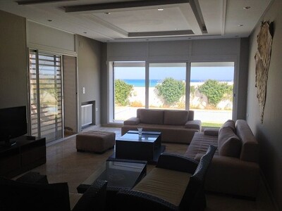 Villa LA REINE	Réf: maamoura villa avec piscine