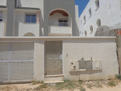 belle villa villa style duplex à Hammamet y