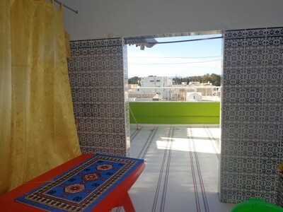 av un studio à centre ville hammamet