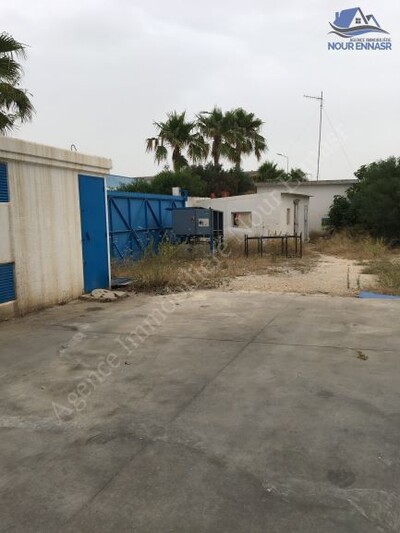 LOCAL INDUSTR 1804 TUNIS NORD