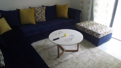 BEL APPARTEMENT 2 PIÈCE MEUBLE' au LAC