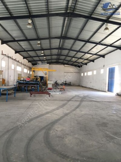 LOCAL INDUSTR 1870 TUNIS SUD