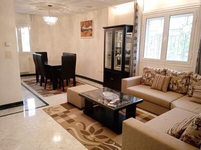 un joli appartement très bien meublé