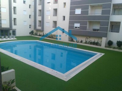 AV un appartement Lux dans un résidence avec piscine