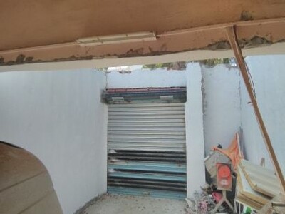 Deux garages sur la route de birbouragba