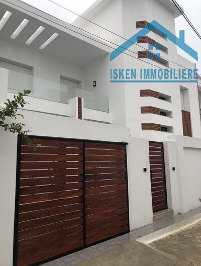 AVendre une belle villa de style americain a hammamet