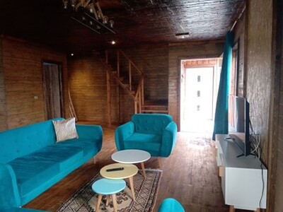 une belle maison style européen dans un endroit très calme