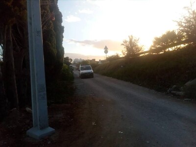 300 m between bir bouragba and barket sahel has the road