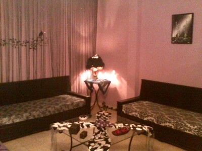 A louer grand s+1 meublé bien équipé confort......a ariana borj louzir par jour. pour nous contacter :24983864