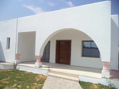 superbe villa de 350 à el menchar de hammamet yasmine