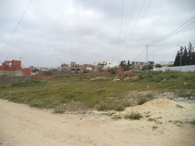 beau terrain de 250m² proche à hammamet yasmine
