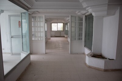 A VENDRE UN LOCAL A VOCATION COMMERCIAL OU ADMINISTRATIVE ARIANA