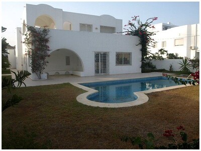 Villa de charme avec piscine vue mer