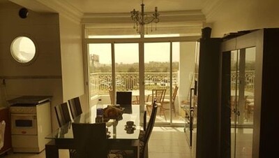 un bel appartement dans un emplacement calme proche de la plage