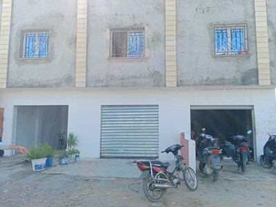 maison avec 2 garage commercial