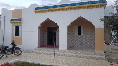 une grande maison pas loin de yasmine hammamet