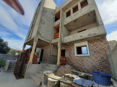 A vendre trois maisons a Bareket sahel Hammamet
