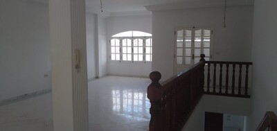 villa avec garage AFH propre