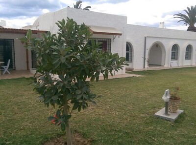 Villa NESRINE Réf:villa aux deux oueds